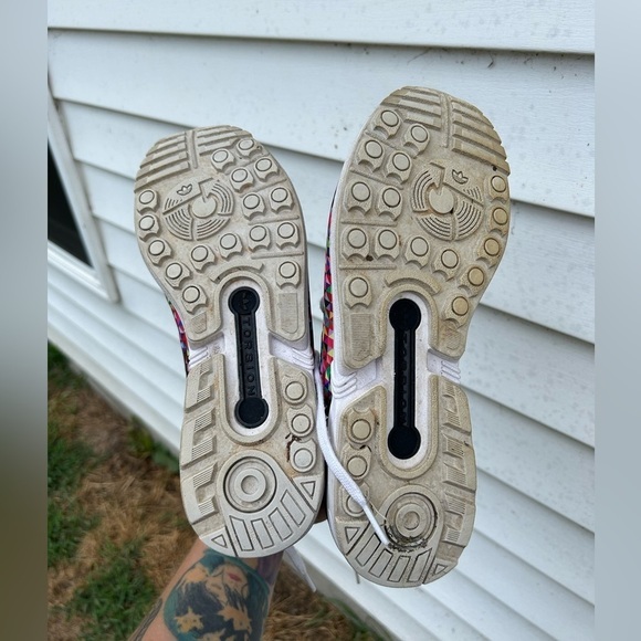 - PRE OWNED MEN’S ADIDAS ZX FLUX MULTICOLOR PRISM size 8 1/2 - Picture 15 of 16